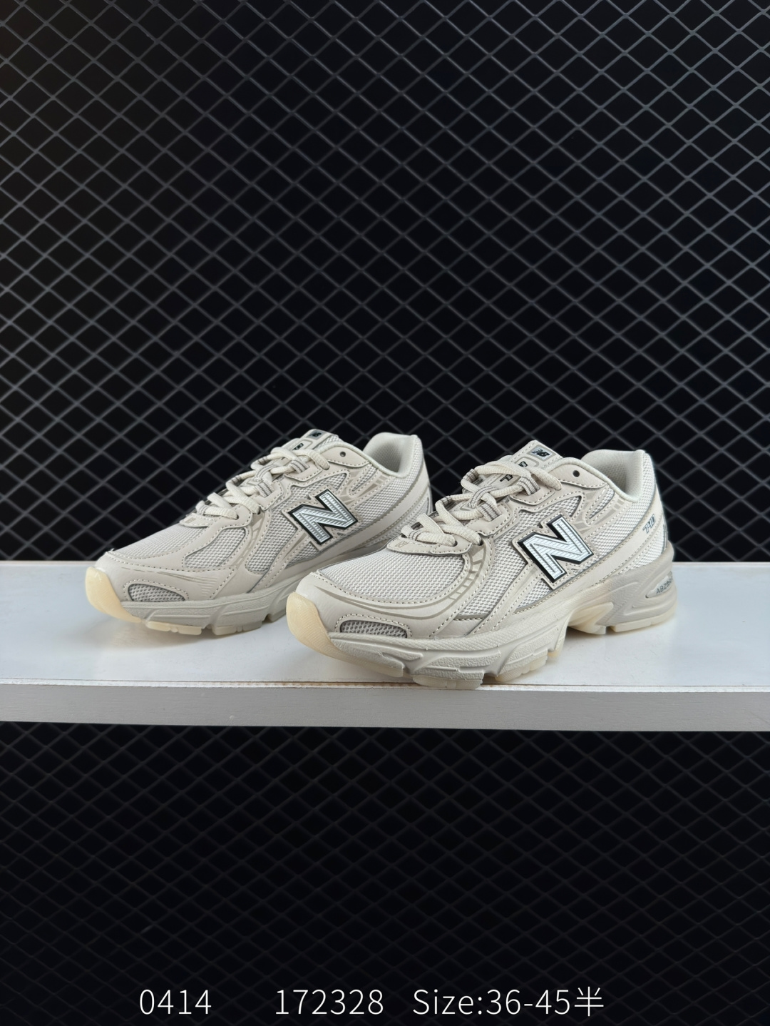 New Balance MR740 NB